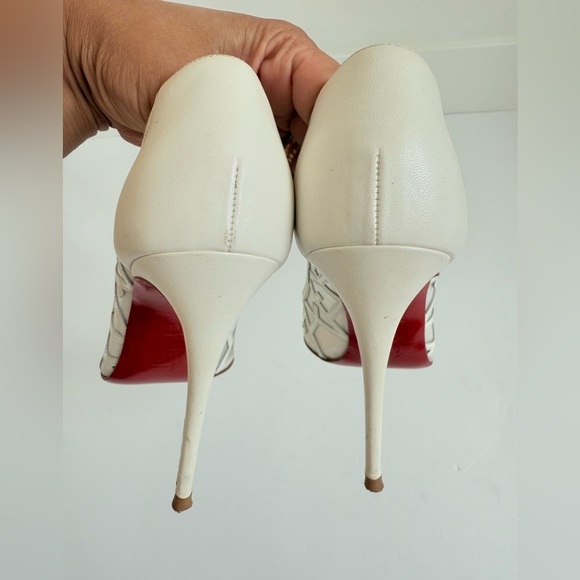 Christian Louboutin White Patent leather Tititata Mesh pointed toe pumps EU 39.5 - Picture 6 of 11